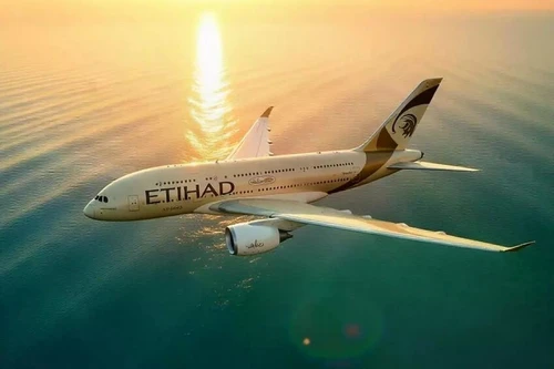 Самолет авиакомпании Etihad Airways из Абу-Даби, ОАЭ. (Источник: Caspian Post)