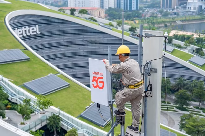 Масштабное развертывание инфраструктуры сети 5G — технологической платформы для эффективного обслуживания цифровой трансформации органов государственного управления, бизнеса и населения. Фото: Viettel