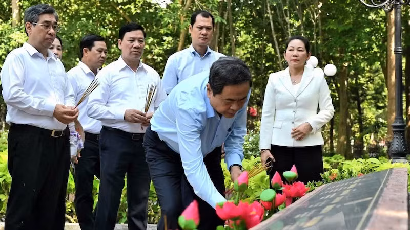 thap-huong-nt.jpg