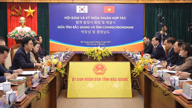 Общий вид переговоров. Фото: ВИА