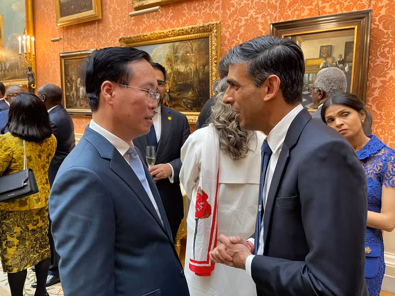 Президент Во Ван Тхыонг (слева) и Премьер-министр Великобритании Риши Сунак. Фото: МИД Вьетнама