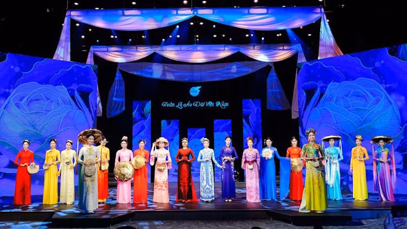 Представление коллекции членов Союза женщин Вьетнама. Фото: Оргкомитет 