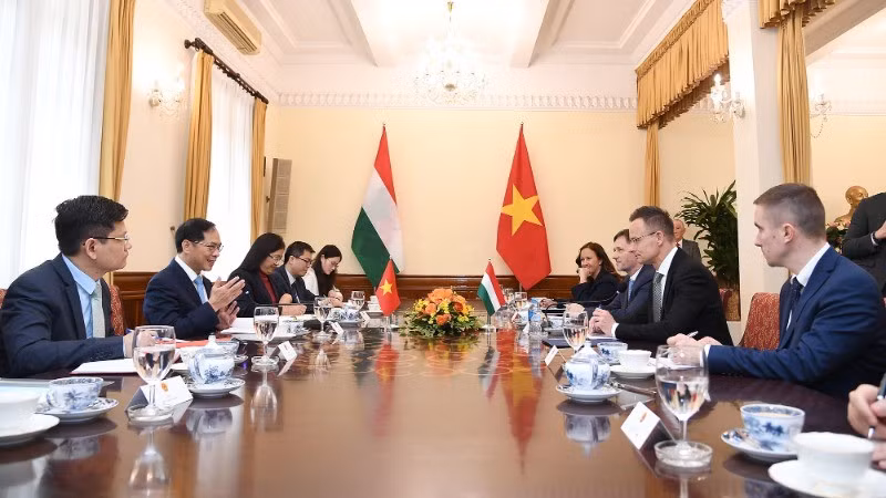 Общий вид переговоров. Фото: VGP