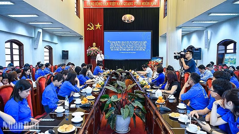 Общий вид церемонии. Фото: Тхань Дат