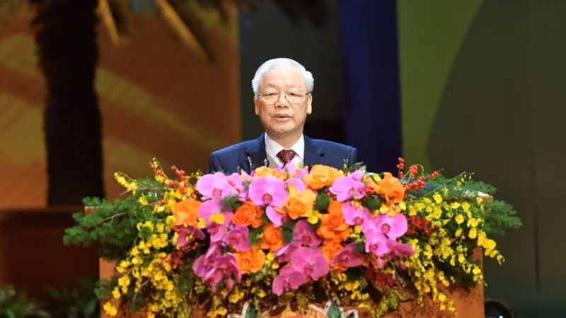 Генеральный секретарь ЦК КПВ Нгуен Фу Чонг выступает на конференции. Фото: Данг Кхоа