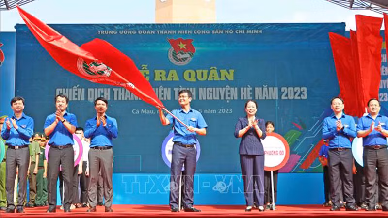 Делегаты запускают кампанию добровольческой молодежи летом 2023 года. Фото: ВИА