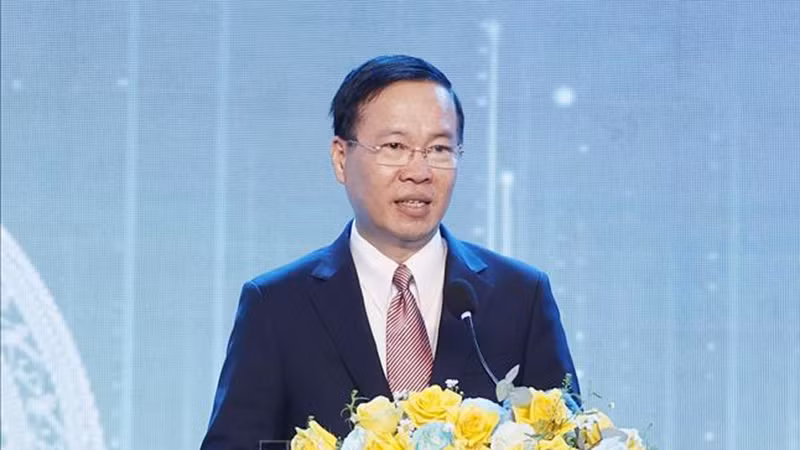 Президент Во Ван Тхыонг выступает на церемонии. Фото: ВИА