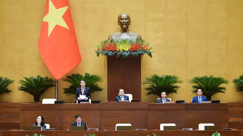 Общий вид 6-го рабочего дня 7-й сессии НС XV созыва. Фото: Зюи Линь