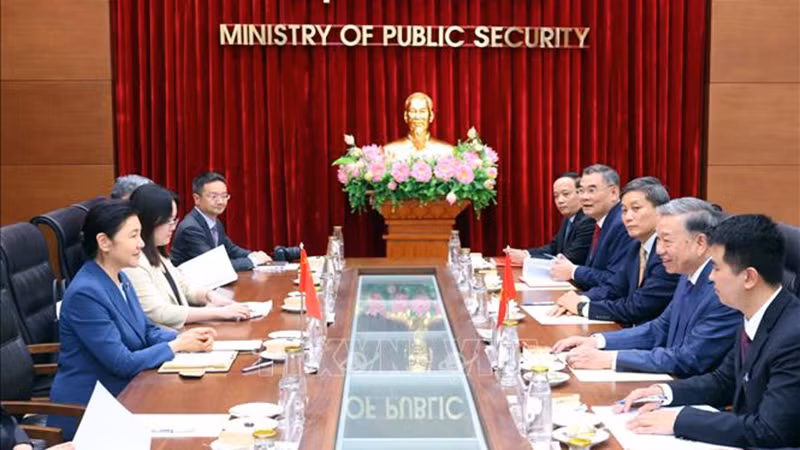 Общий вид переговоров. Фото: ВИА