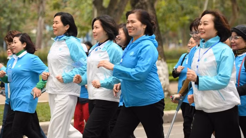 1-й турнир по ходьбе «Здоровые и красивые женщины столицы».