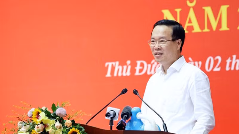 Президент Во Ван Тхыонг выступает на программе. Фото: ВИА