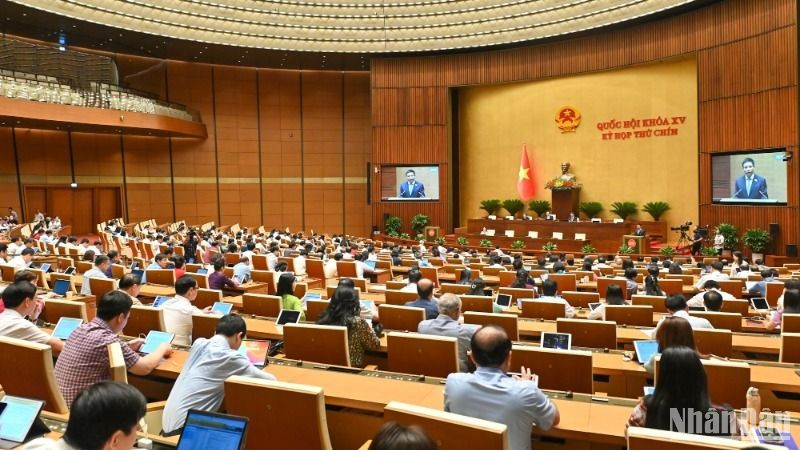 Общий вид заседания НС в первой половине дня 13 мая. Фото: Буй Жанг