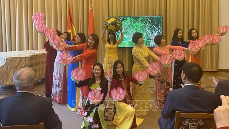 Художественный номер, пропитанный самобытностью вьетнамской культуры. Фото: ВИА