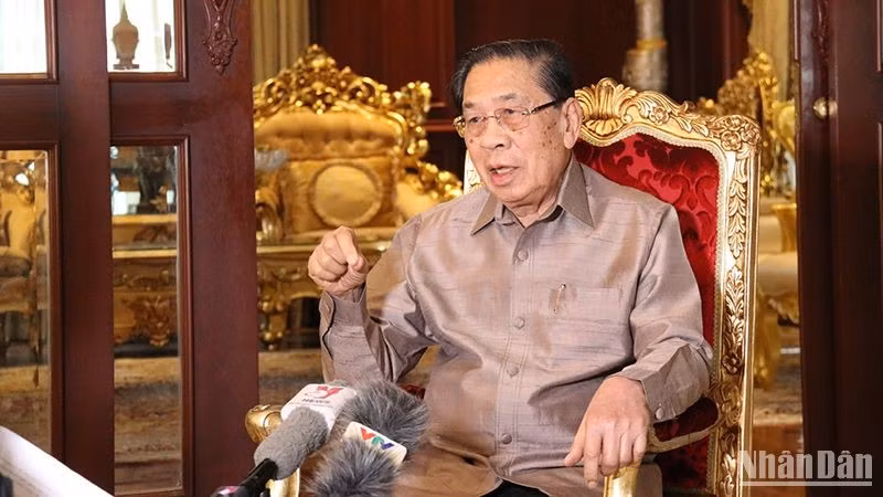 Бывший Генеральный секретарь ЦК НРПЛ, бывший Президент Лаоса Тюммали Сайясон. Фото: Чинь Зунг