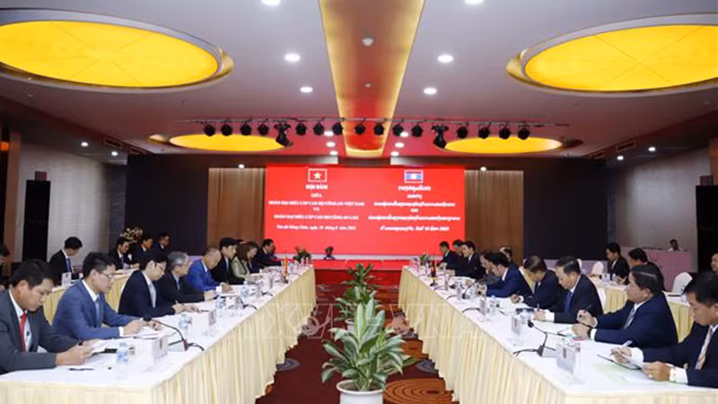 Общий вид переговоров. Фото: ВИА