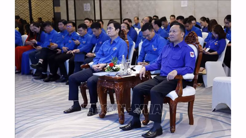 Делегаты на программе «Дружественная встреча между молодежью Вьетнама и Лаоса в 2023 году». Фото: ВИА