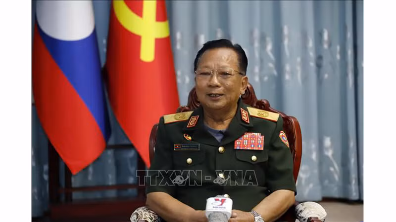 Вице-премьер, Министр обороны Лаоса генерал армии Тянсамон Тяннялат. Фото: ВИА