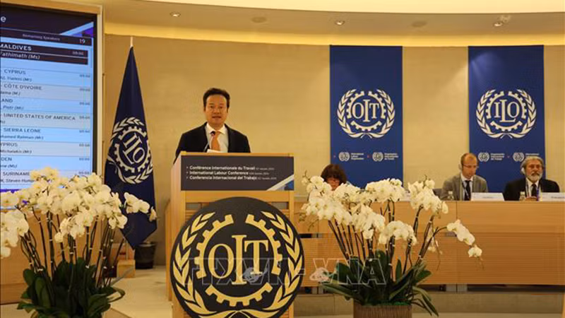 Посол Май Фан Зунг выступает на 112-й сессии Международной конференции труда. Фото: ВИА