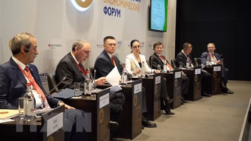 Президиум диалога «Защита предприятий: дальнейшее формирование благоприятной деловой среды». Фото: ВИА
