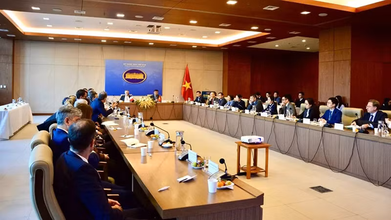 Общий вид встречи. Фото: baoquocte.vn