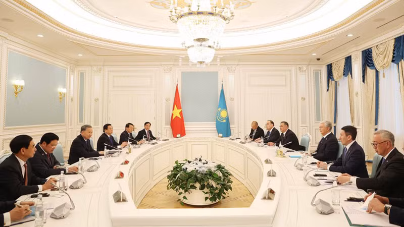 Общий вид переговоров. Фото: ВИА