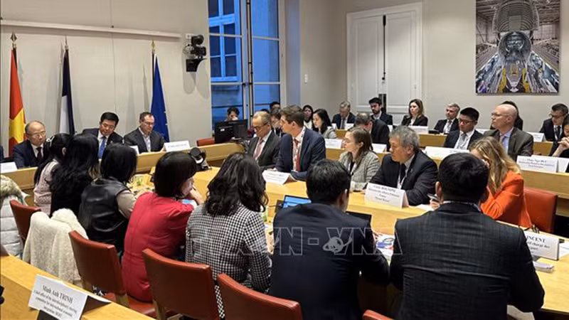 В рамках форума прошел круглый стол по Вьетнаму. Фото: ВИА