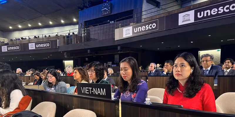 Вьетнамская делегация на сессии. Фото: МИД Вьетнама