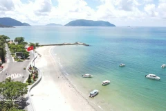 Вид на часть центра Кондао и исторический причал 914. Фото: ВИА