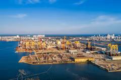 Порт строительства оснований для офшорной ветроэнергетики в Вунгтау.