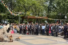 Обряд поклонения Солнцу на празднике. Фото: Суан Хынг
