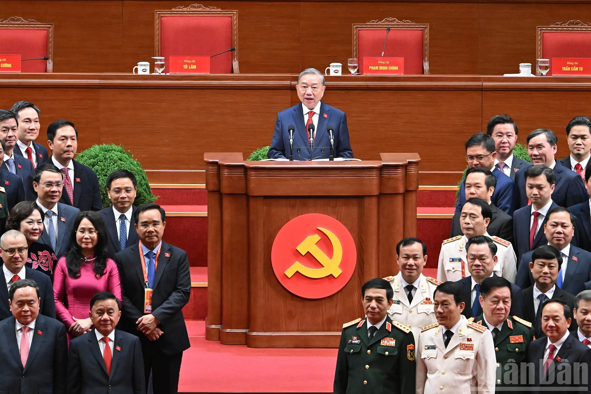 Генеральный секретарь ЦК КПВ То Лам выступает с речью. (Фото: Данг Кхоа)