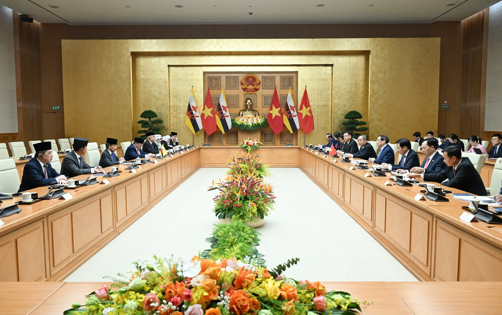 Общий вид встречи.