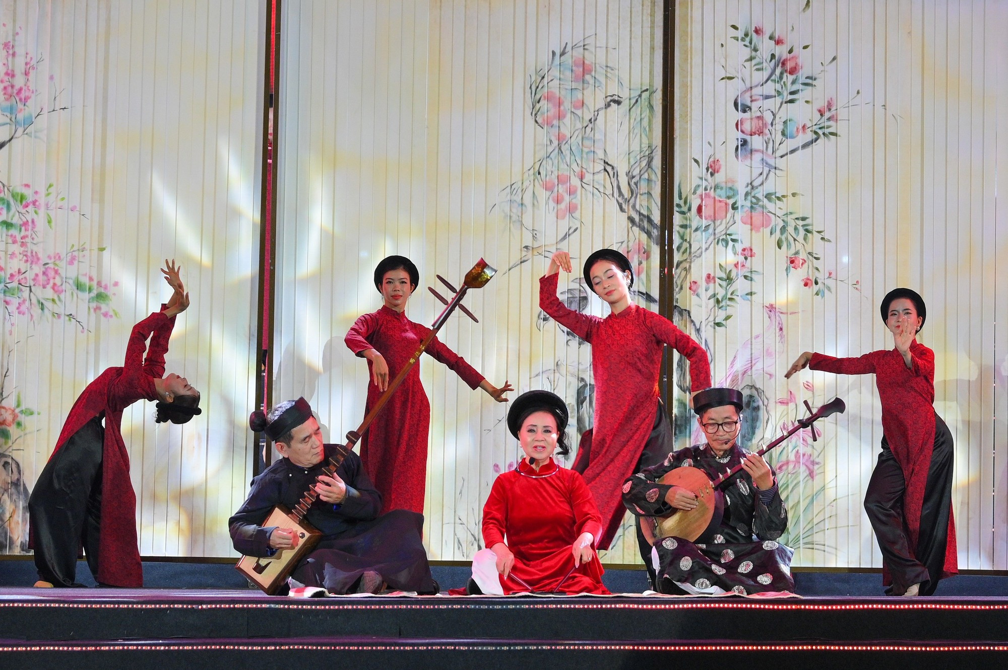 Черты уникальной культуры Ханоя ярко проявились на сцене фестиваля.