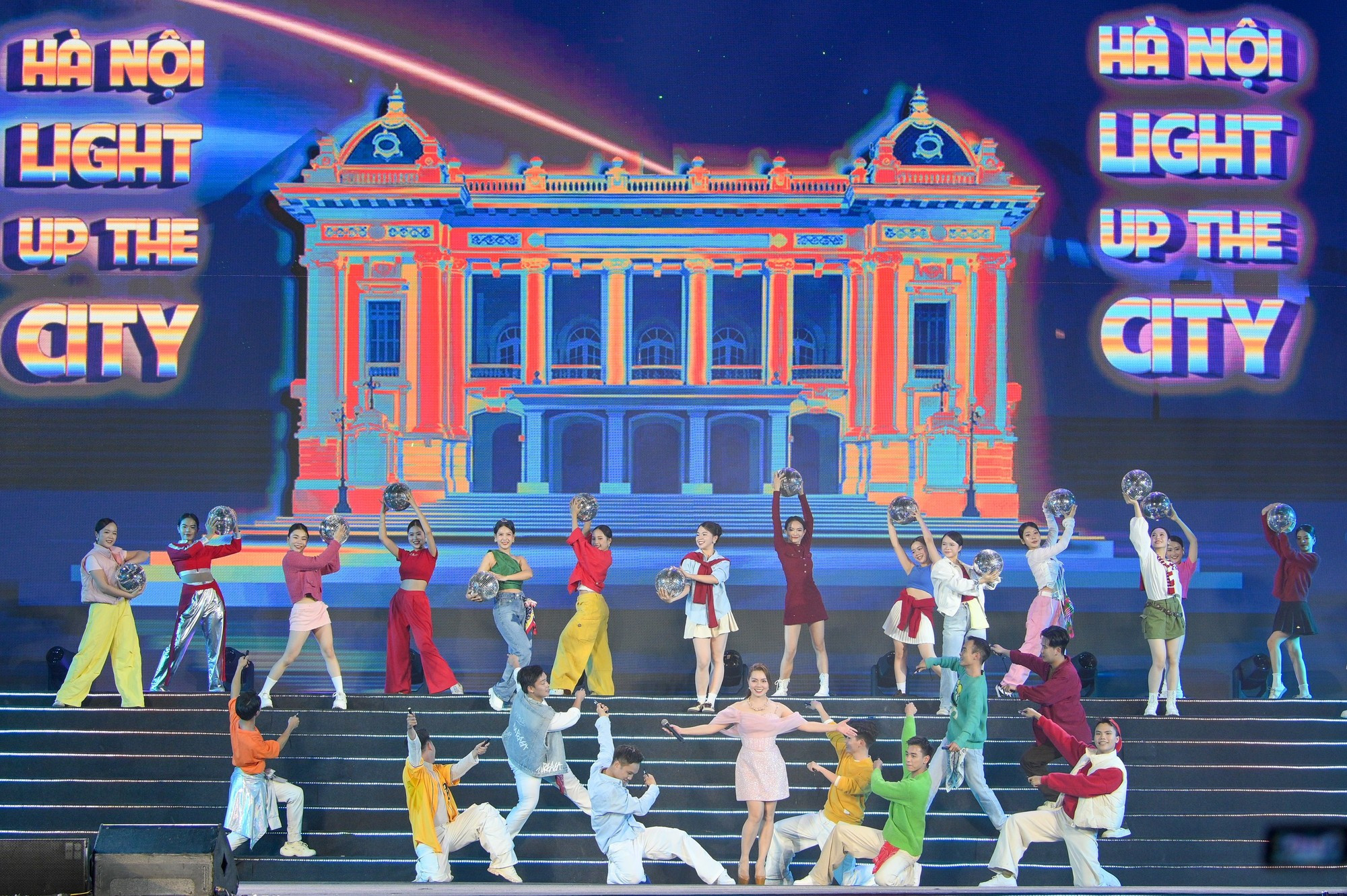 По информации оргкомитета, Фестиваль Тханглонг – Ханой 2026 года будет иметь тему «Сокровища Ханоя – Глобальные связи», отражая стремление столицы стать центром, который соединяет и распространяет ценности культурного наследия Вьетнама и мира.