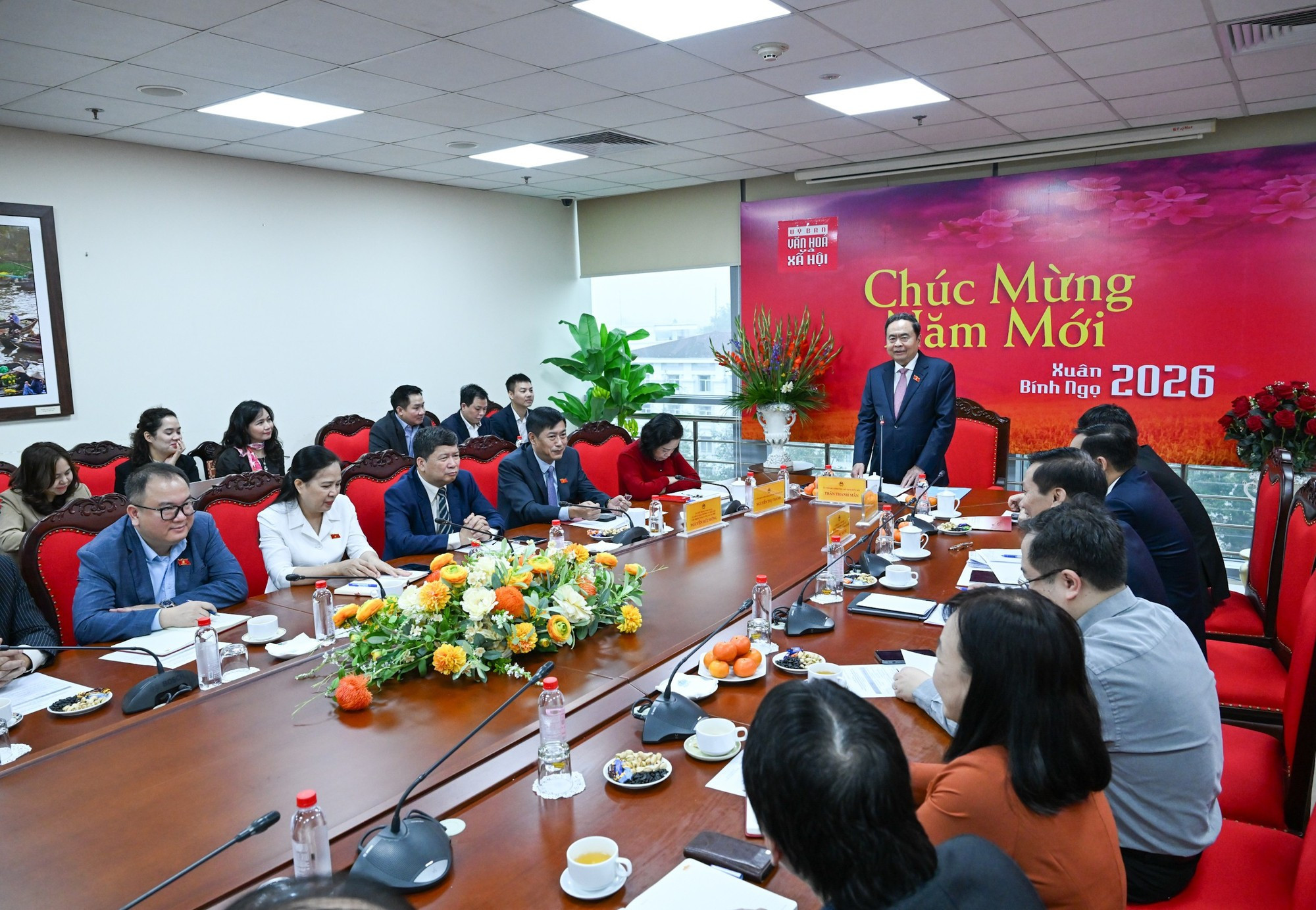 Общий вид рабочей встречи с Комитетом по культуре и социальным вопросам. (Фото: Зюи Линь)