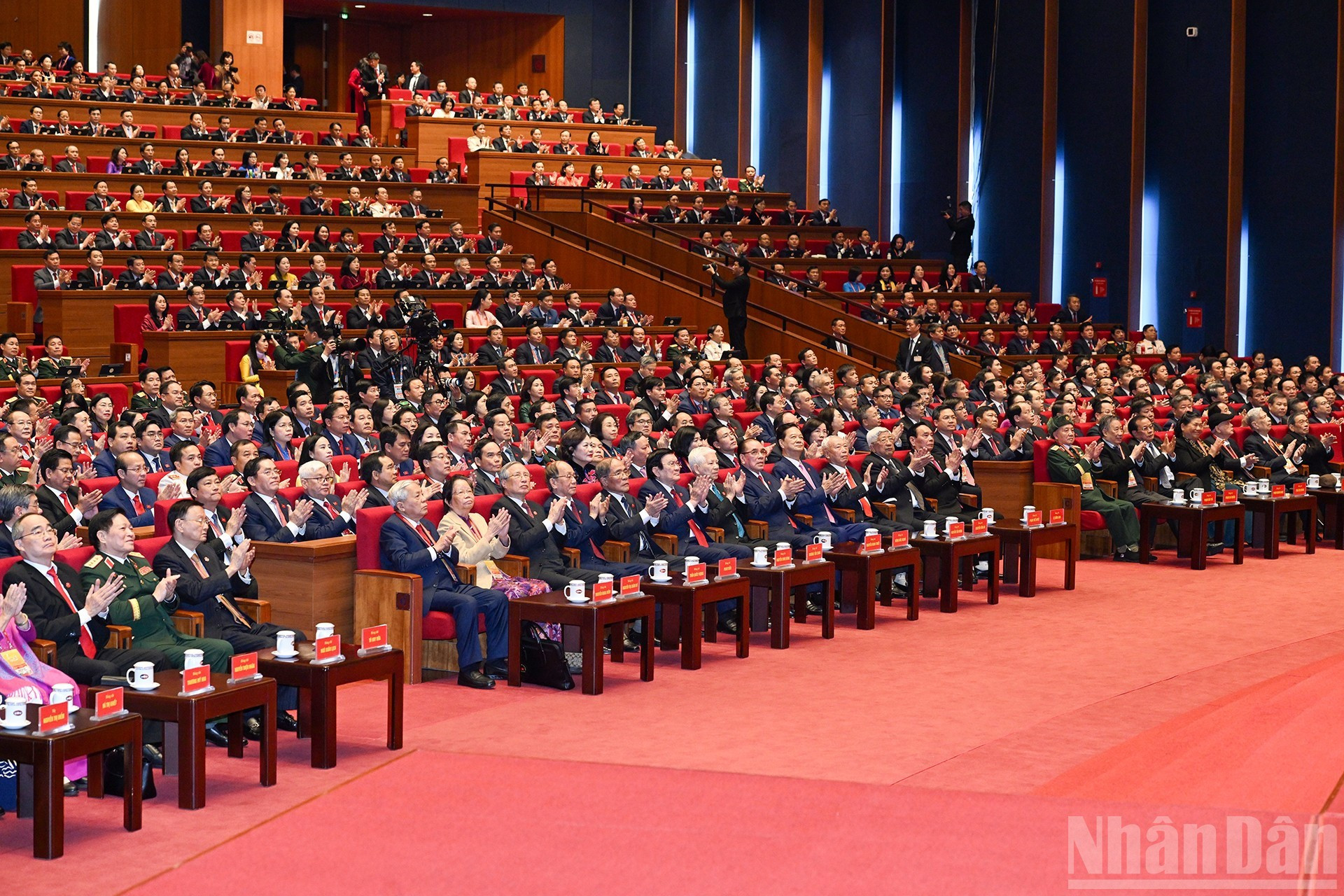 Делегаты на заключительном заседании. (Фото: Данг Кхоа)