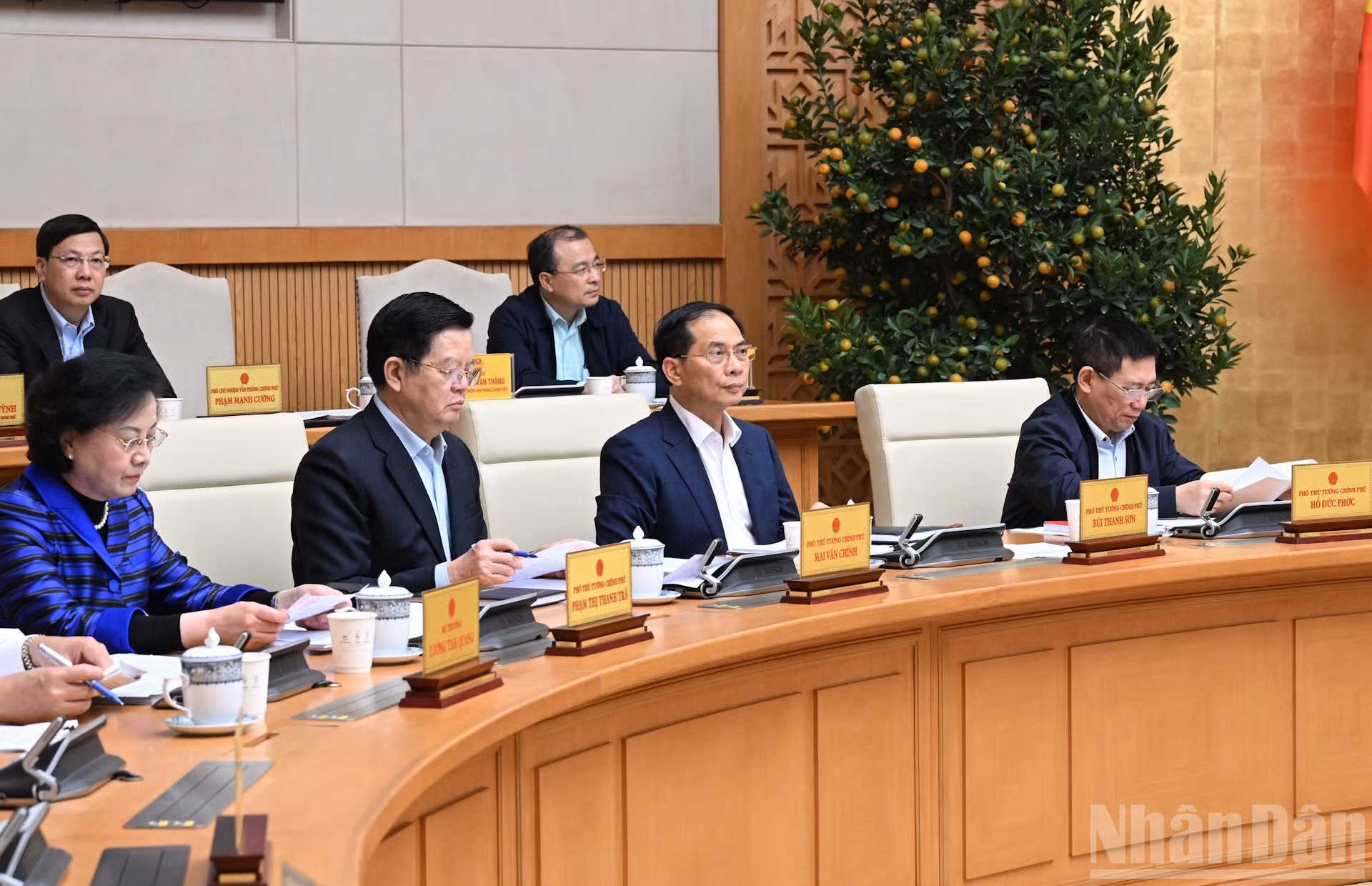 Вице-премьеры на заседании.