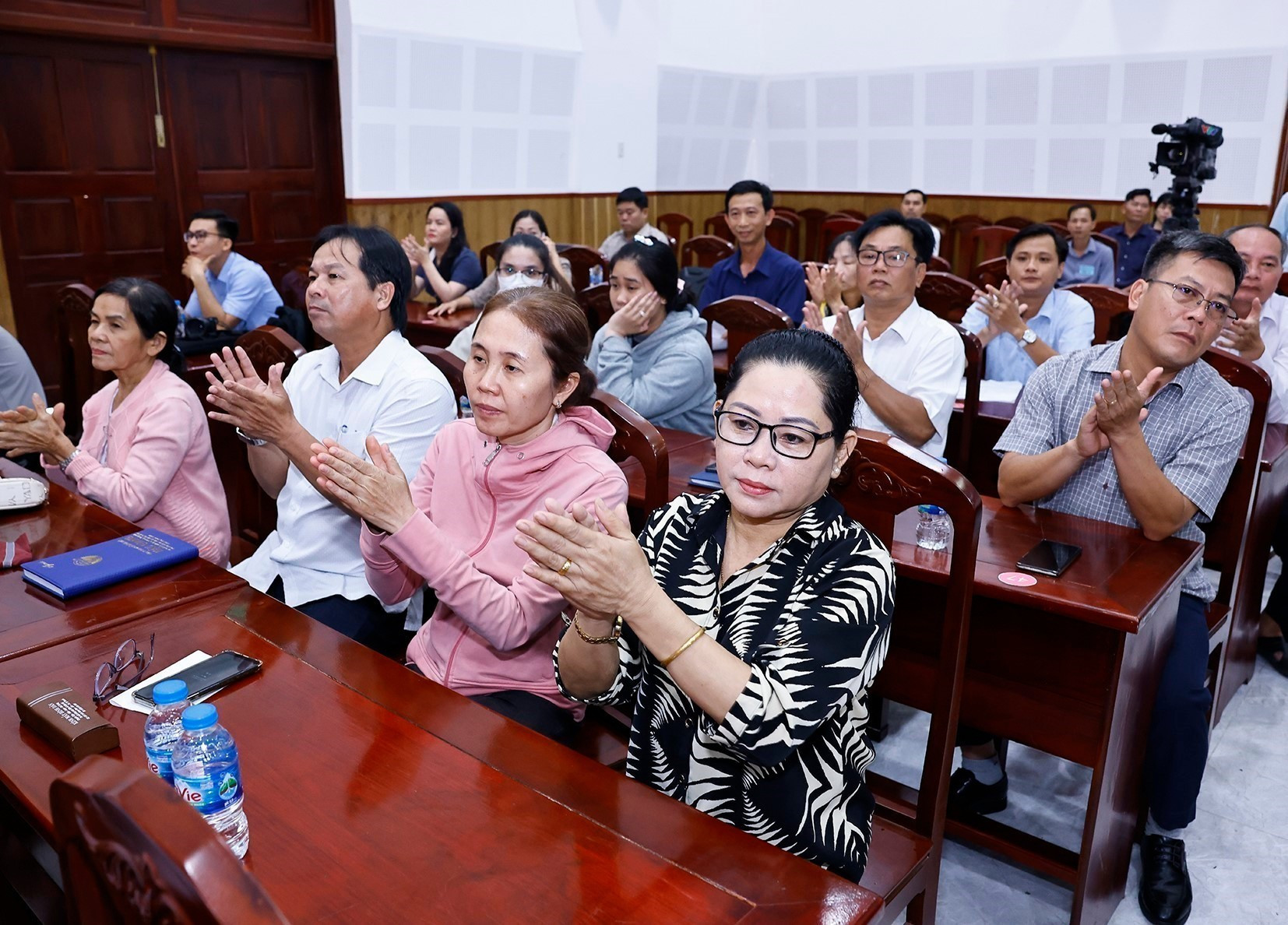 Избиратели на мероприятии.