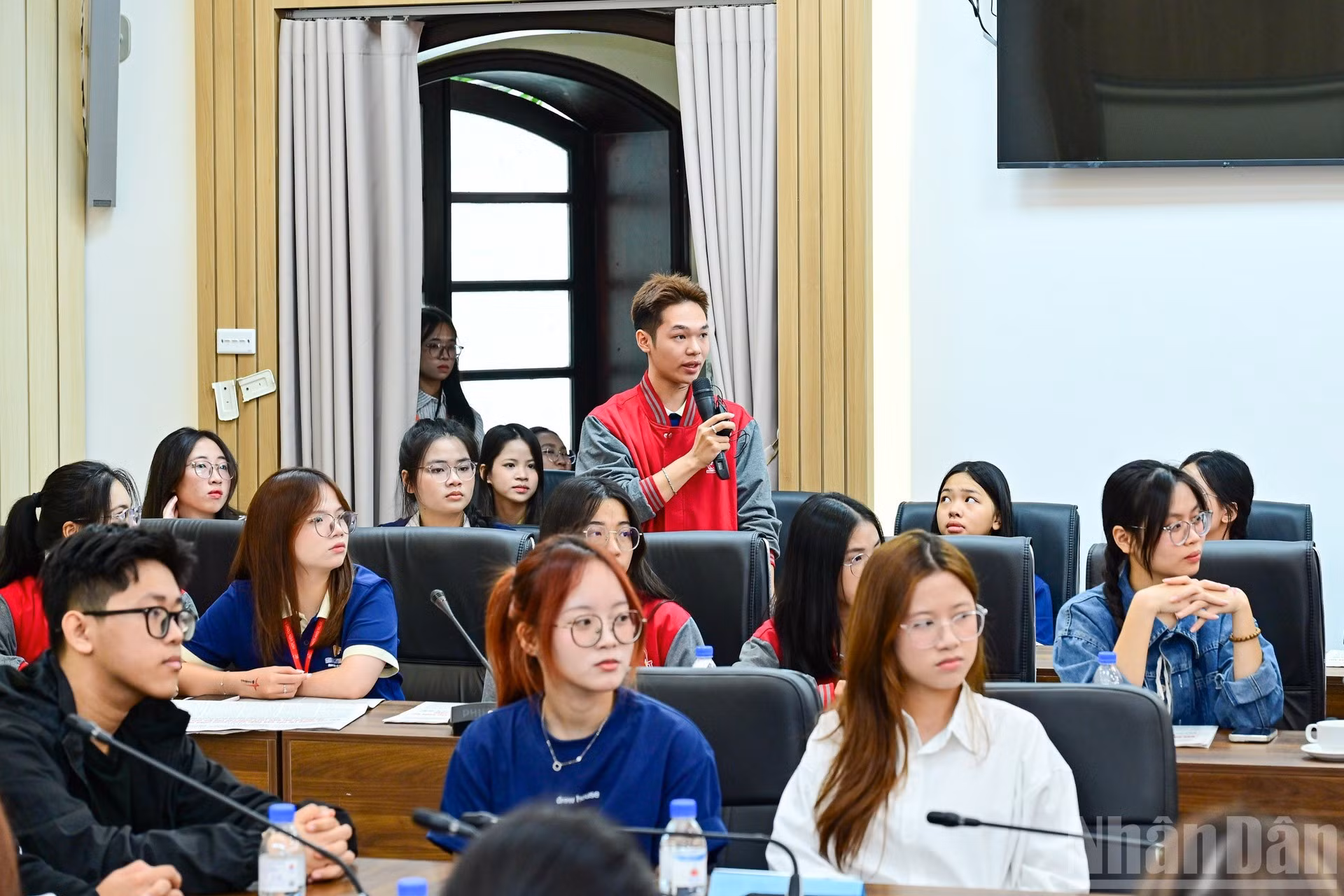 Молодой участник делится своими взглядами.