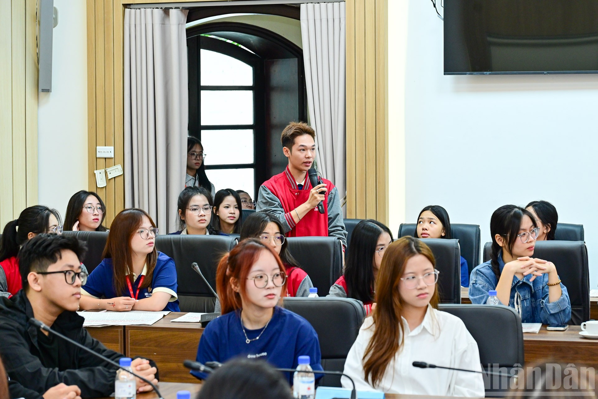 Молодой участник делится своими взглядами.