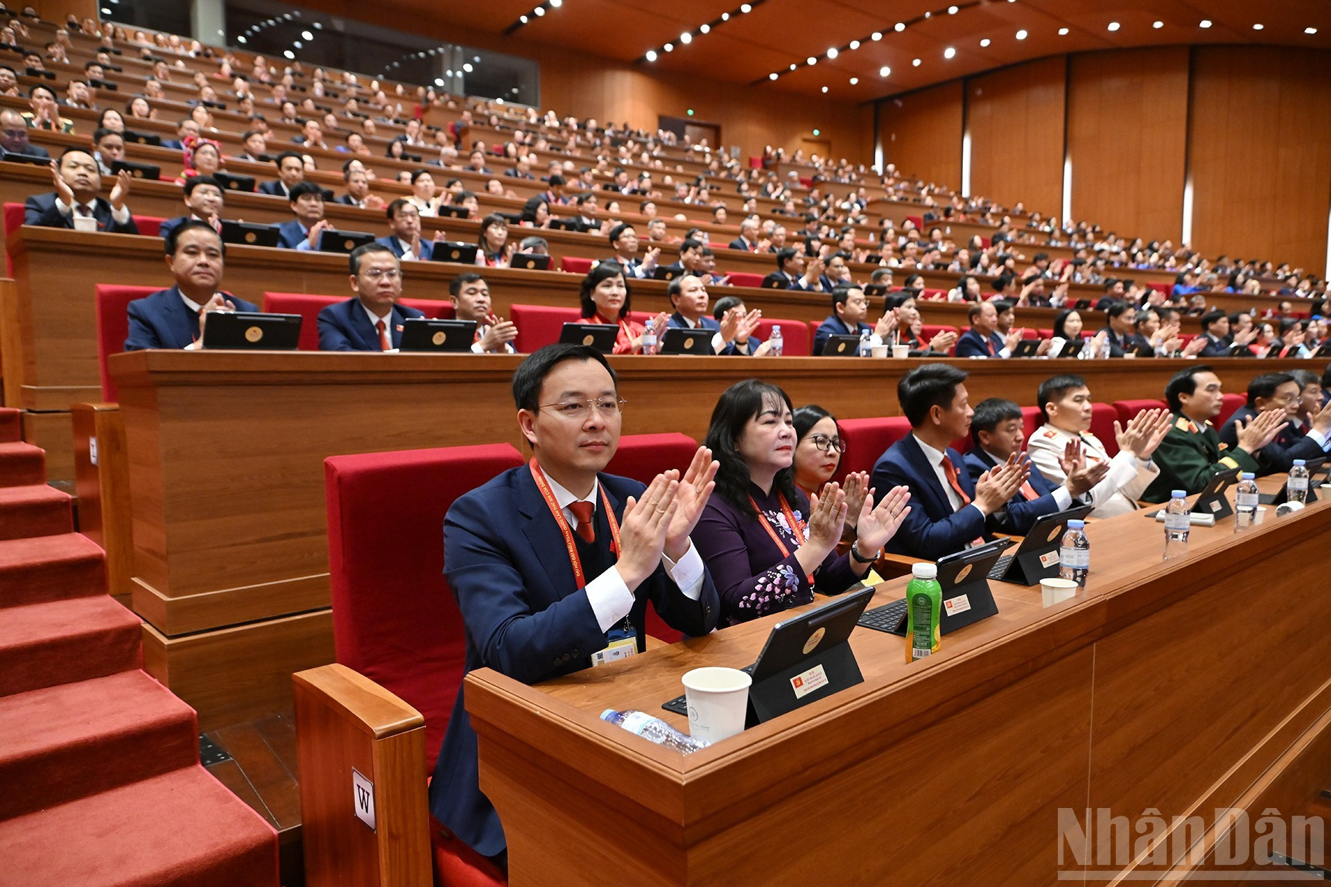 Делегаты на заключительном заседании. (Фото: Данг Кхоа)