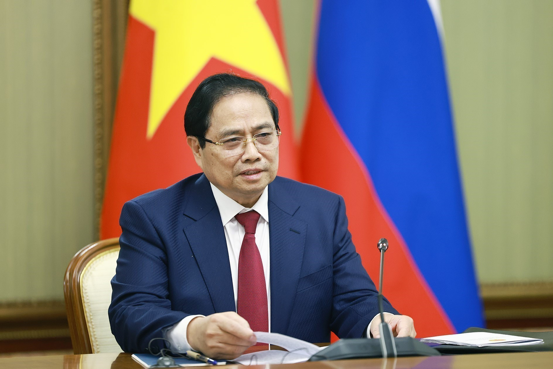 Премьер-министр Фам Минь Тьинь выступает на переговорах с Председателем Правительства России Михаилом Мишустиным. (Фото: ВИА)