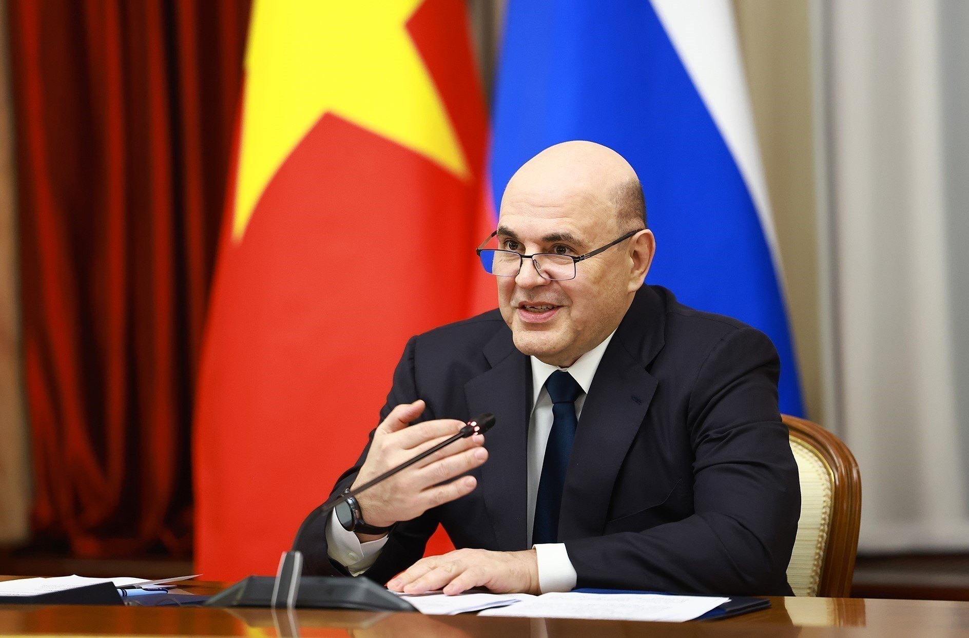 Председатель Правительства России Михаил Мишустин выступает с речью. (Фото: ВИА)