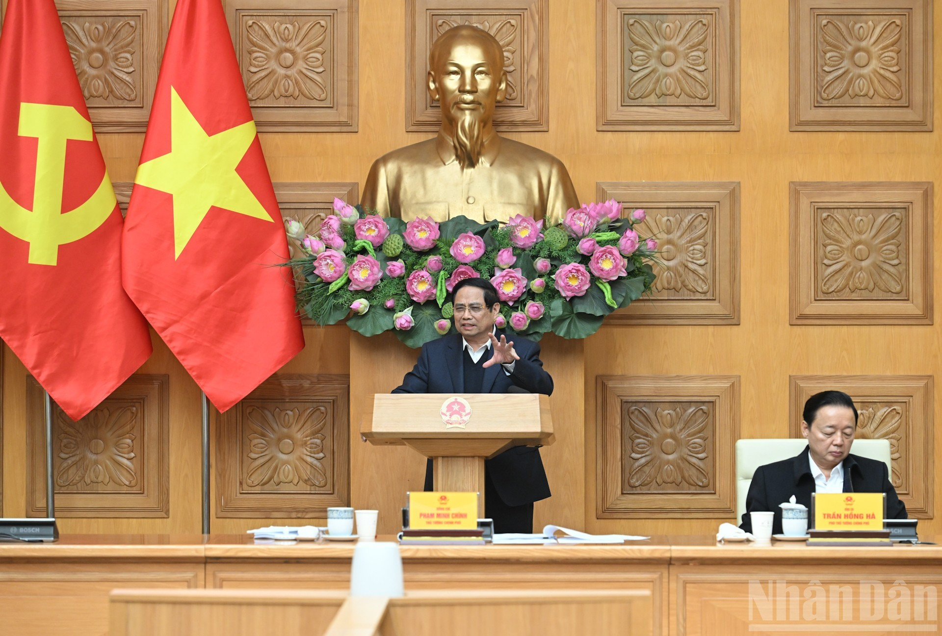 [Фото] Премьер-министр председательствовал на совещании по оценке хода реализации кампании «Куангчунг»