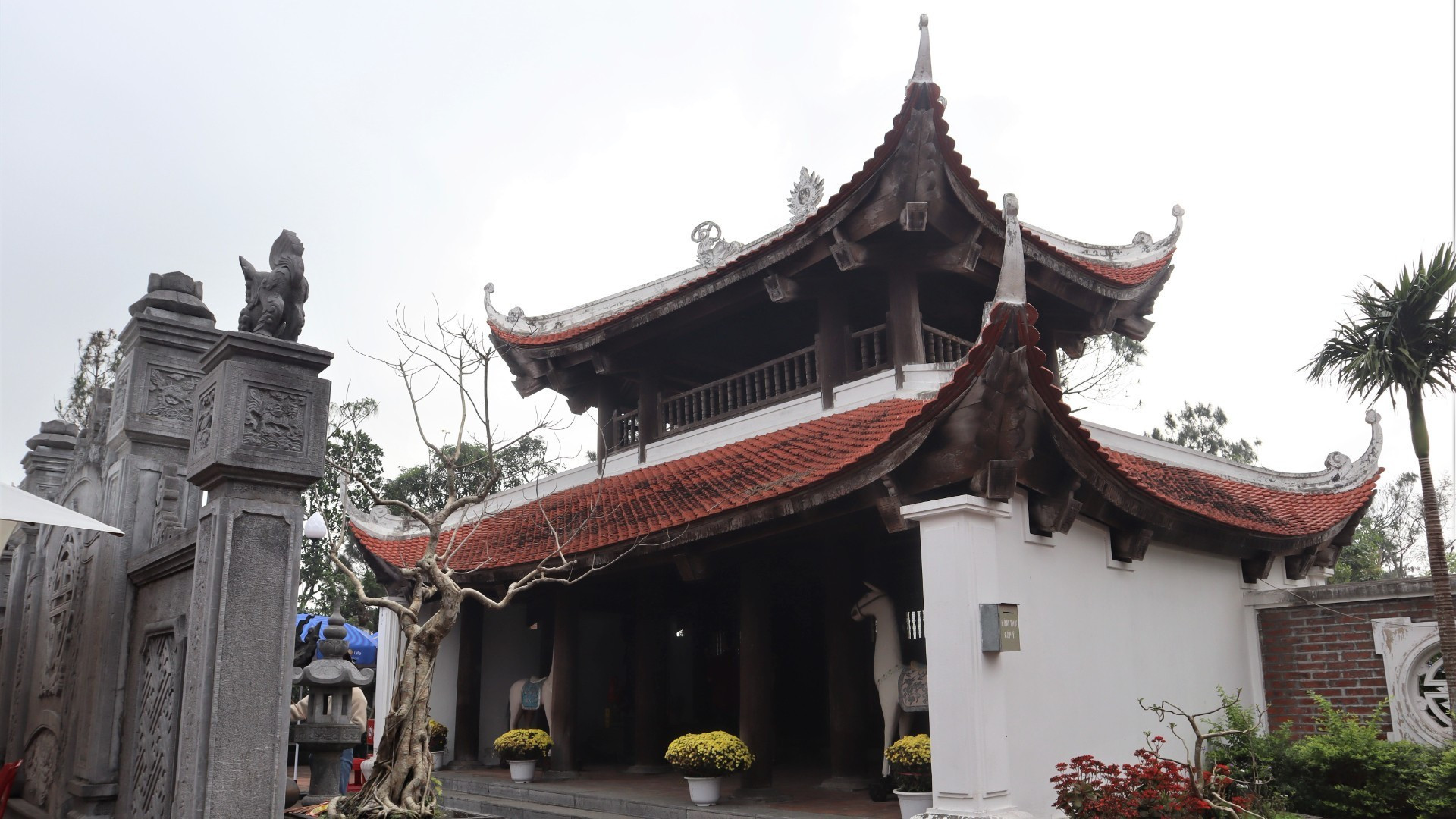 Это величественный духовно-культурный объект, несущий в себе множество таинственных черт.