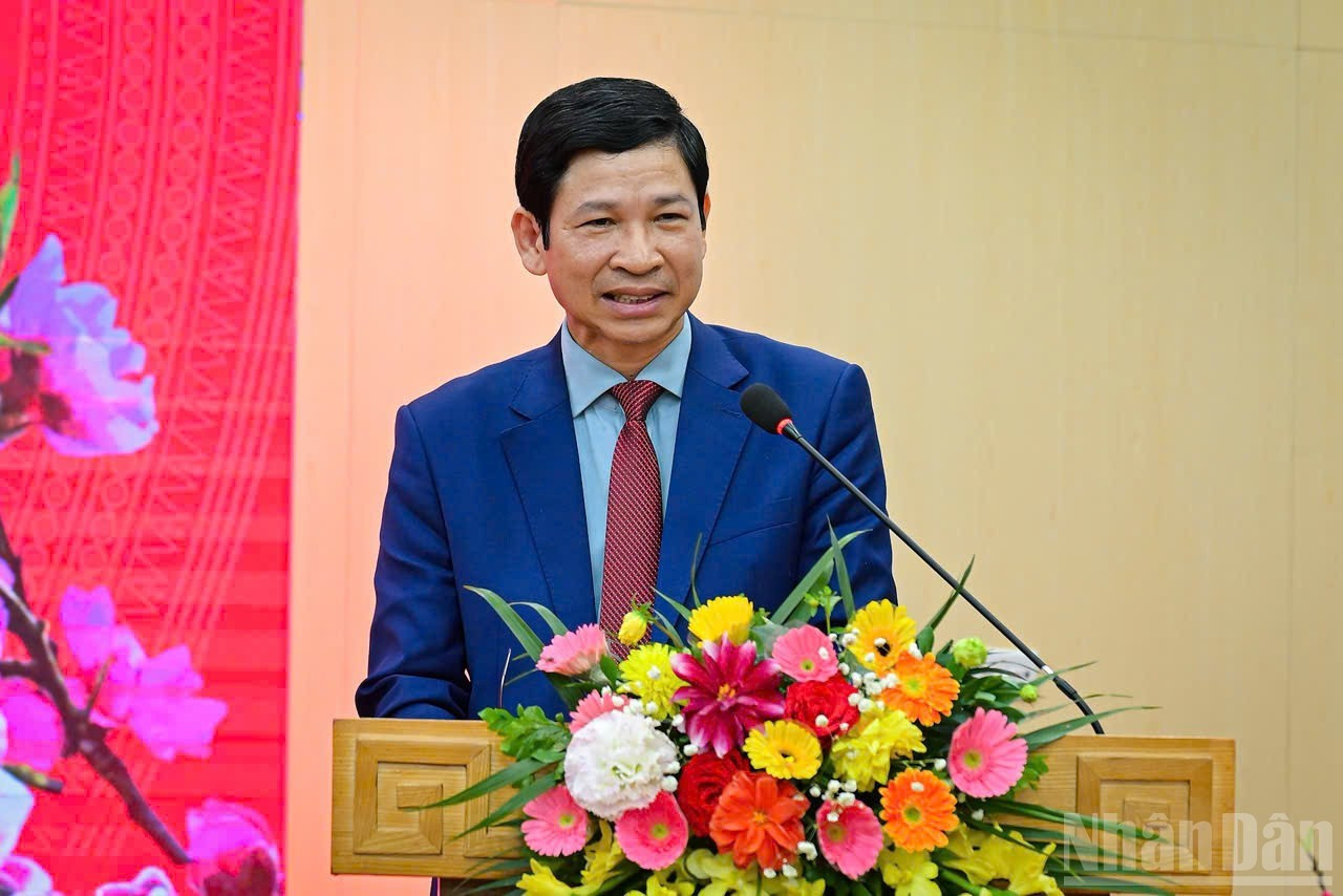 Товарищ Хо Ан Фонг, Заместитель министра культуры, спорта и туризма, высказывает оценки о прессе с точки зрения государственного управления.