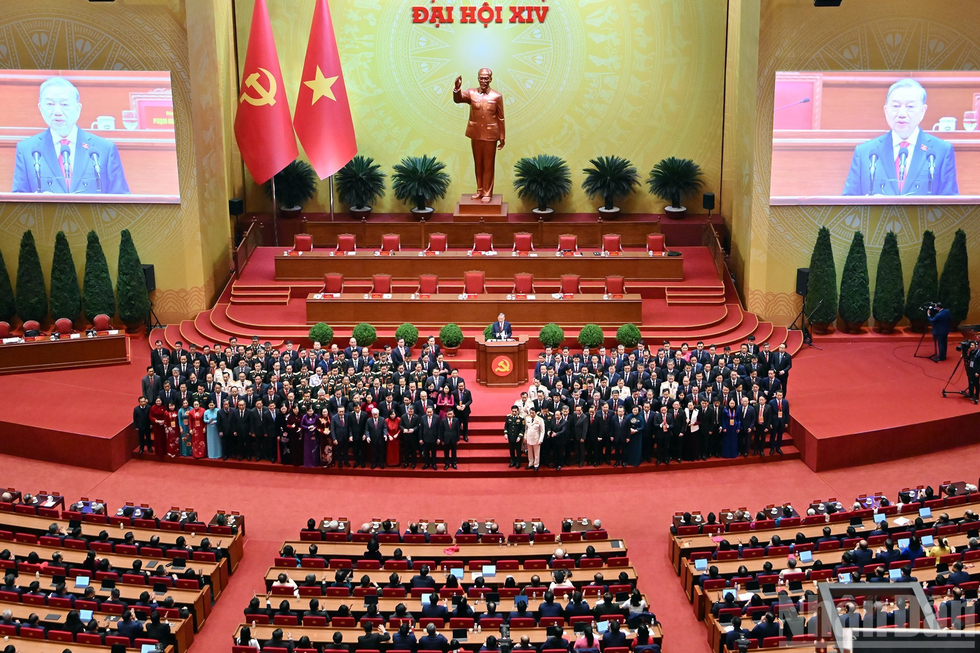 Генеральный секретарь ЦК КПВ То Лам выступает с речью. (Фото: Тхюи Нгуен)