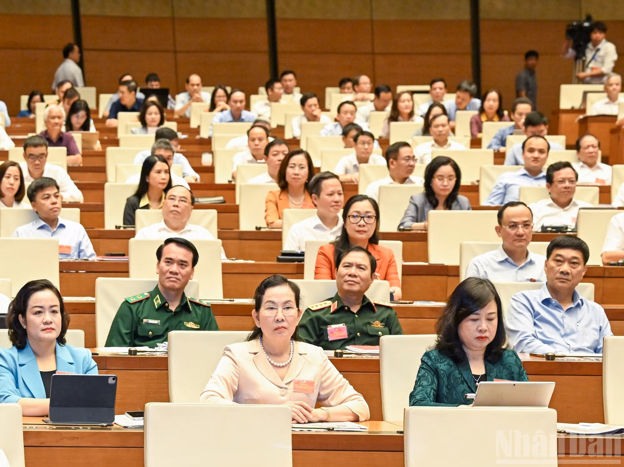 Делегаты на конференции в зале Зиенхонг. (Фото: Зюи Линь)