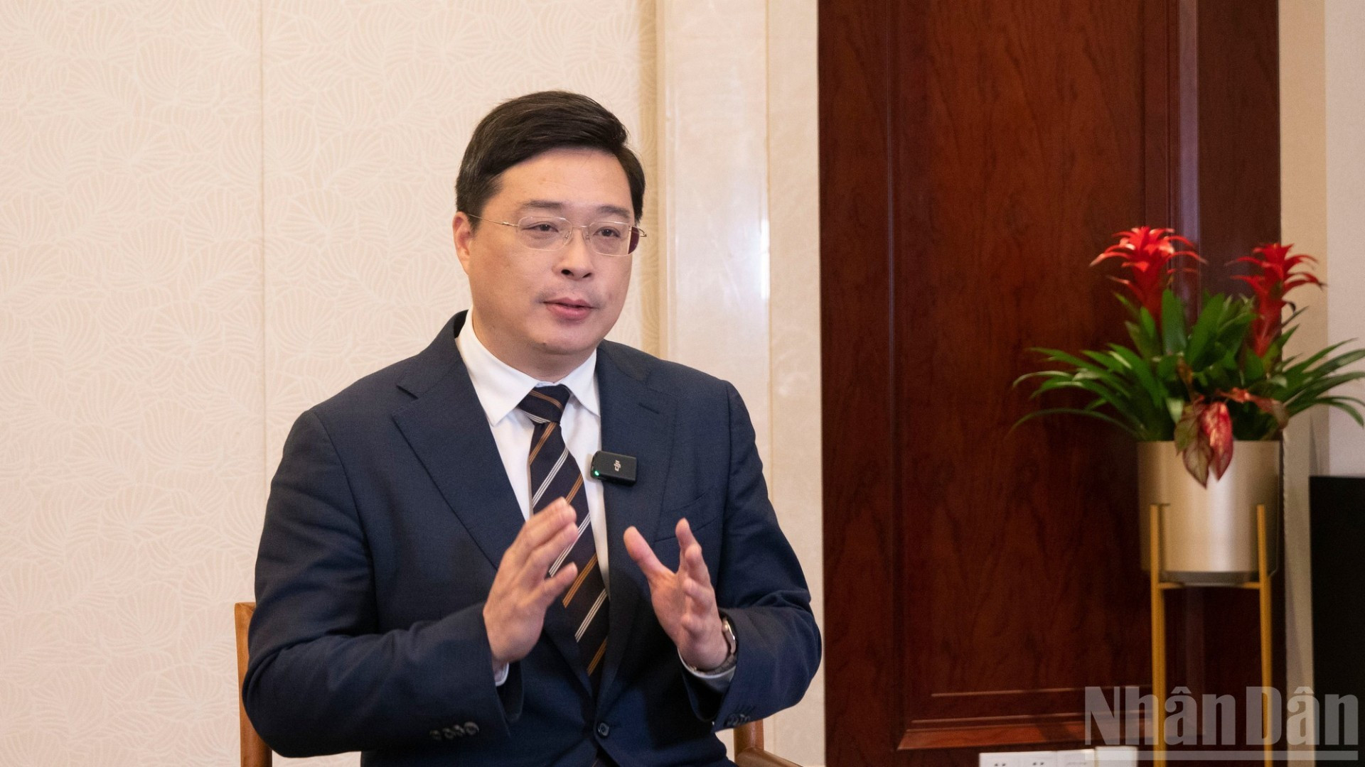 Председатель Народного правительства Гуанси-Чжуанского автономного района Вэй Тао.