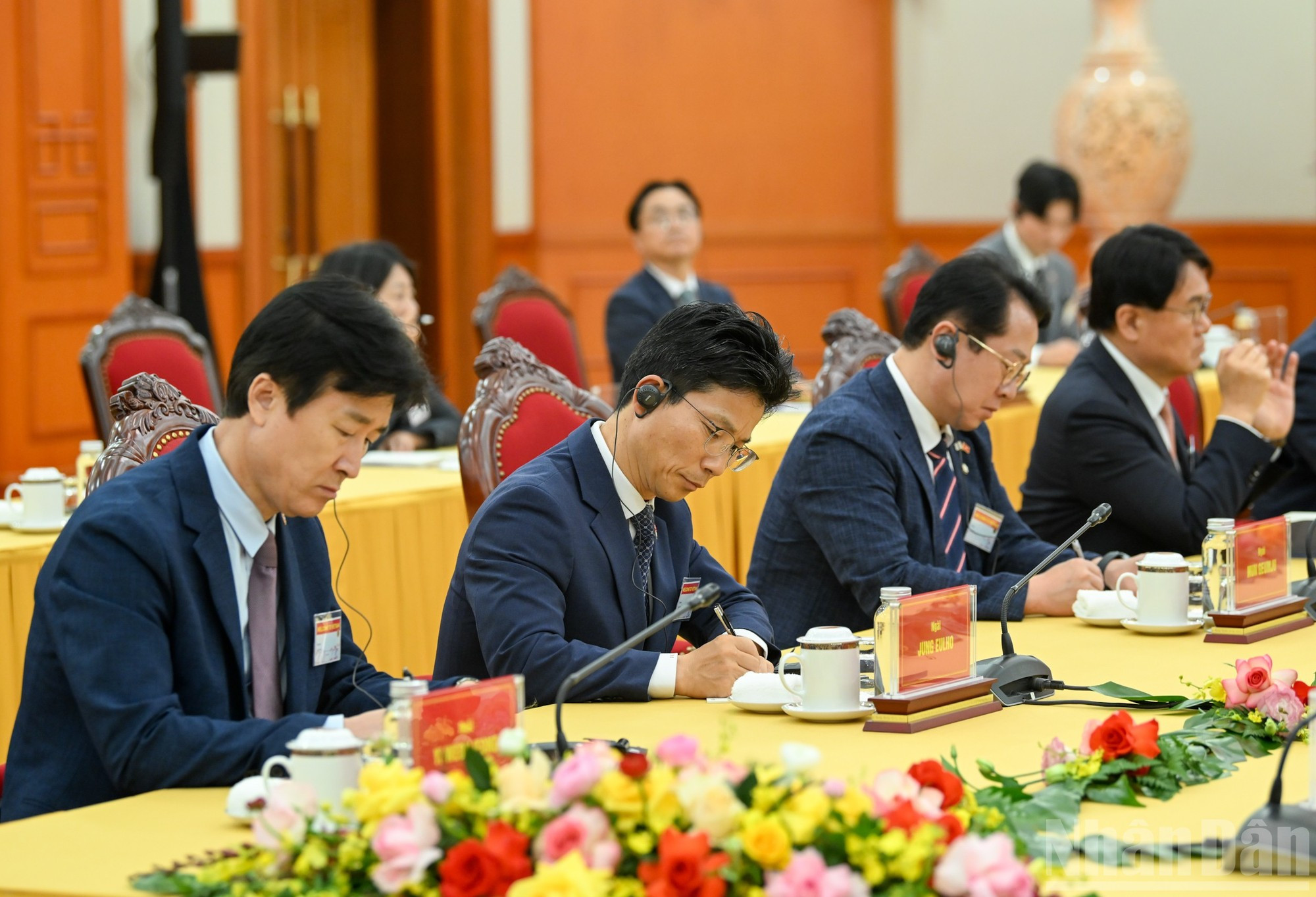 Члены делегации Национального собрания Республики Корея на приеме.